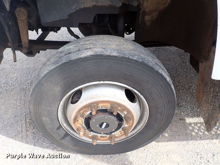 image for item DJ0016 2009 GMC C5500  utility / service truck