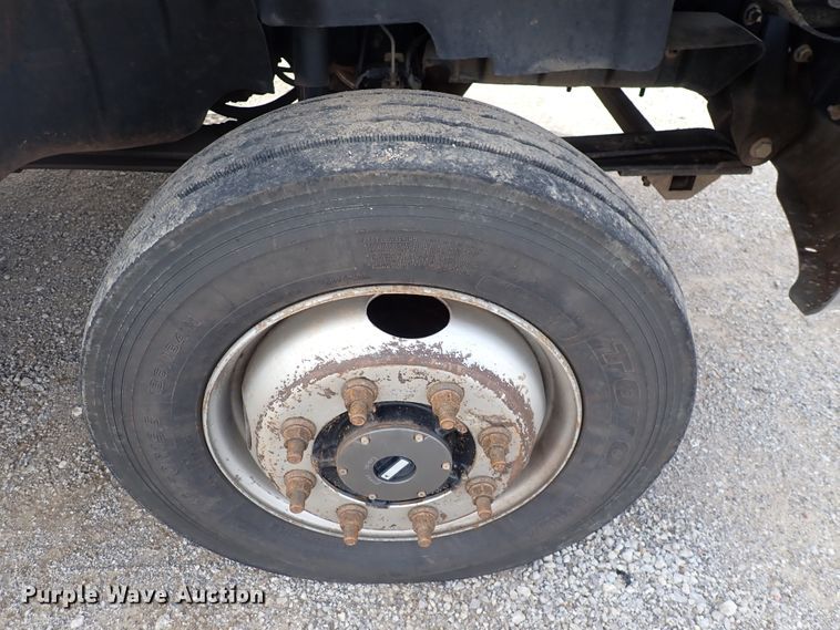 image for item DJ0016 2009 GMC C5500  utility / service truck