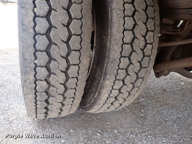 image for item DJ0016 2009 GMC C5500  utility / service truck