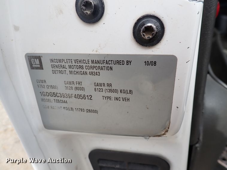 image for item DJ0016 2009 GMC C5500  utility / service truck