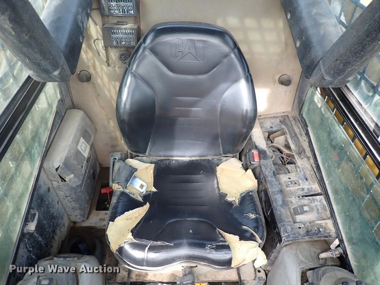 image for item DJ0022 Caterpillar 259B  Series 3 tracked skid steer loader