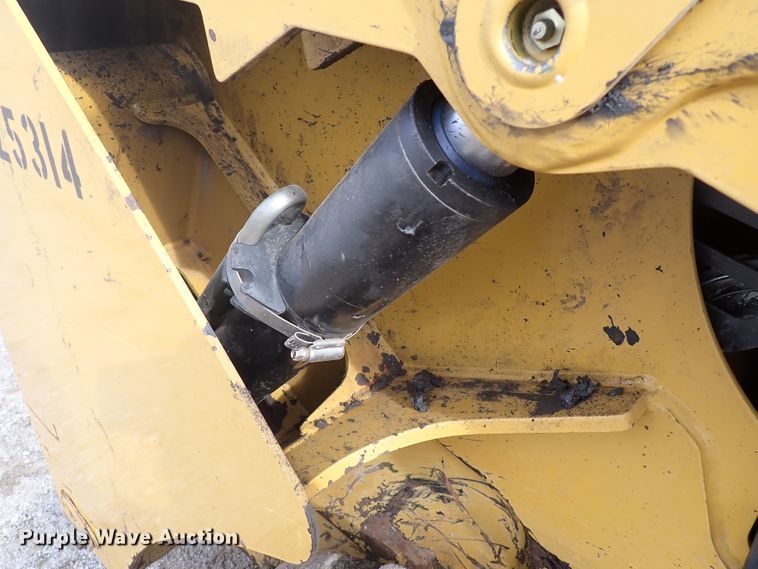 image for item DJ0022 Caterpillar 259B  Series 3 tracked skid steer loader