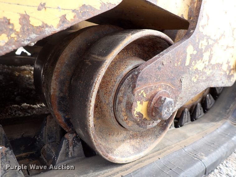 image for item DJ0022 Caterpillar 259B  Series 3 tracked skid steer loader