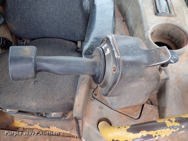 image for item DJ0058 2006 Caterpillar D6N LGP  dozer