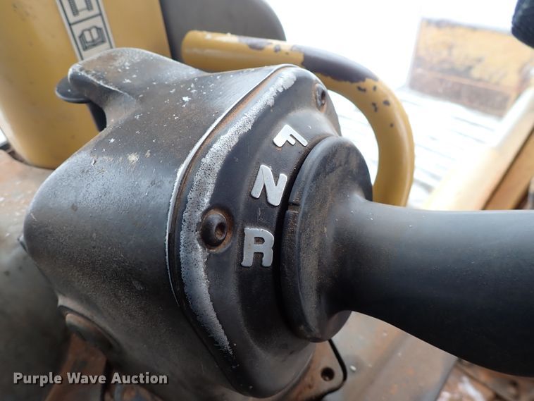 image for item DJ0058 2006 Caterpillar D6N LGP  dozer