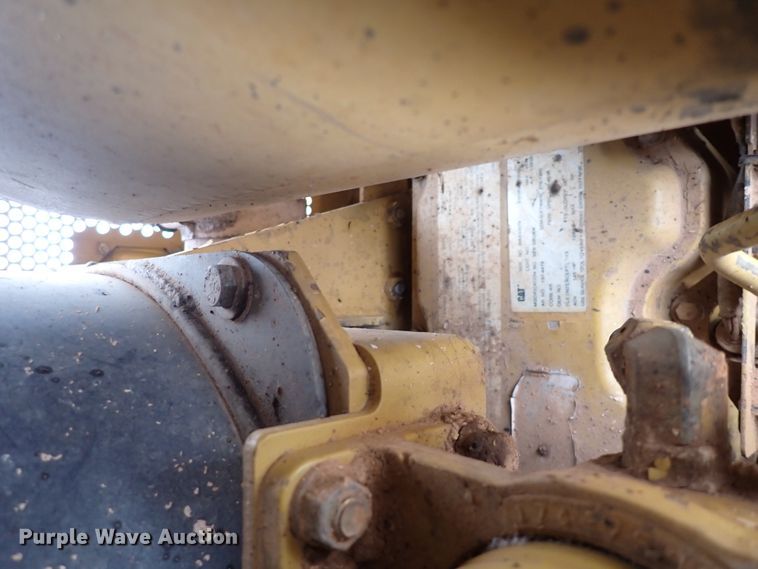 image for item DJ0058 2006 Caterpillar D6N LGP  dozer