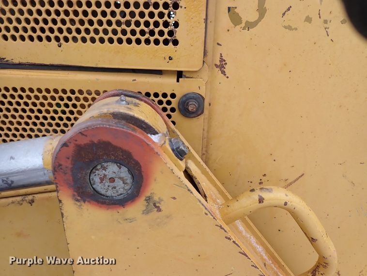 image for item DJ0058 2006 Caterpillar D6N LGP  dozer