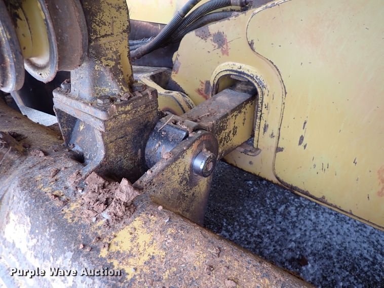 image for item DJ0058 2006 Caterpillar D6N LGP  dozer