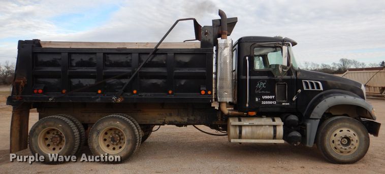 image for item DJ0379 2009 Mack Granite   dump truck