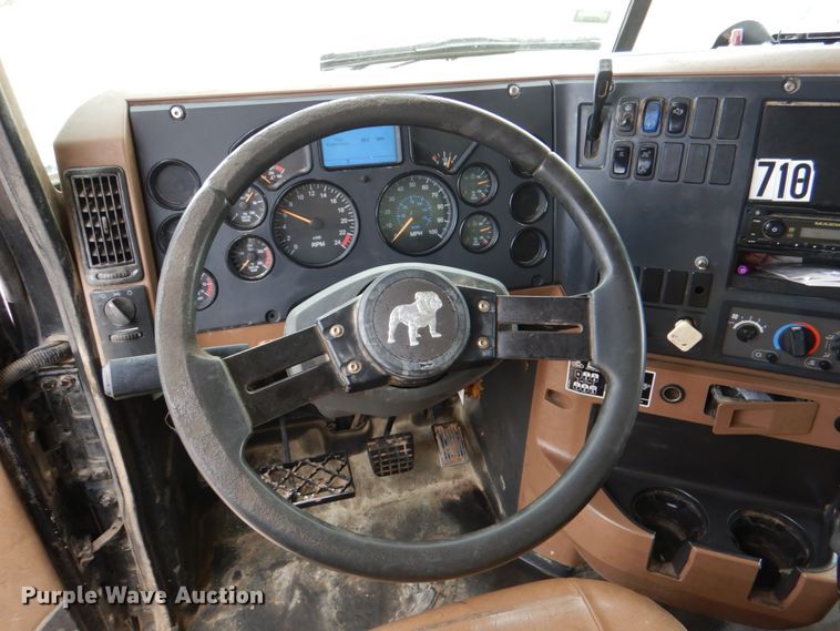 image for item DJ0379 2009 Mack Granite   dump truck