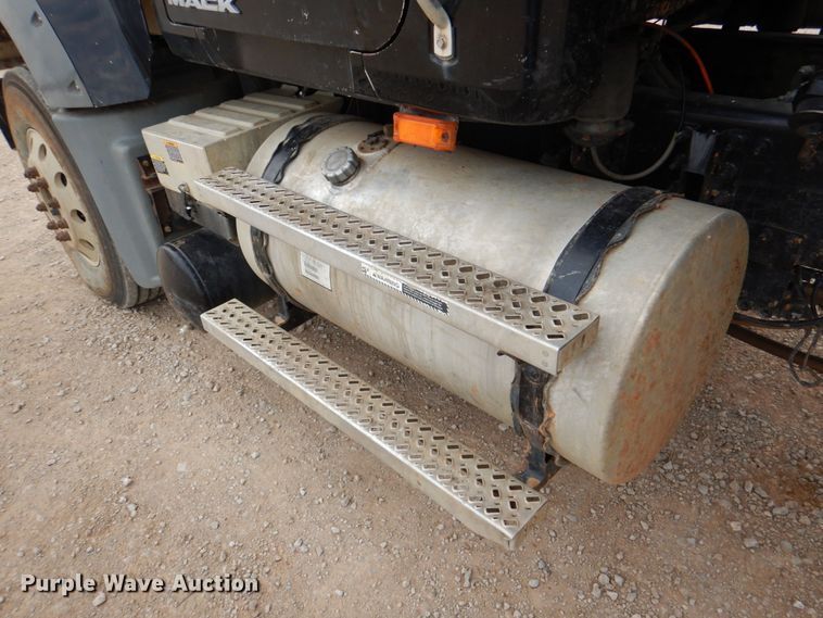 image for item DJ0379 2009 Mack Granite   dump truck