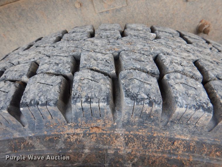 image for item DJ0379 2009 Mack Granite   dump truck