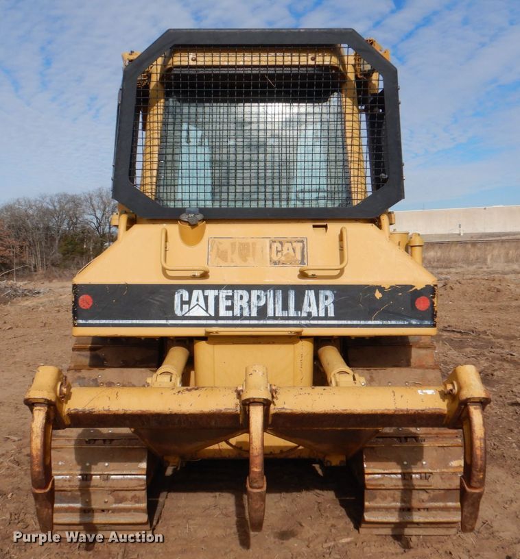 image for item DJ0381 2004 Caterpillar D5N XL  dozer