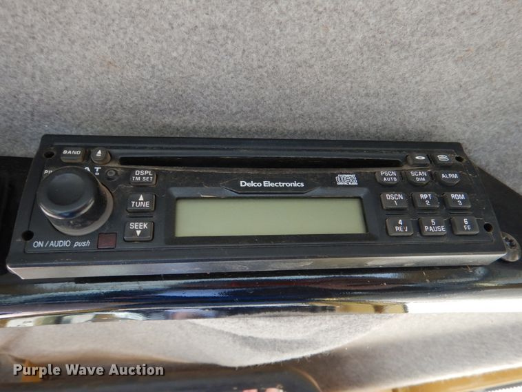 image for item DJ0381 2004 Caterpillar D5N XL  dozer