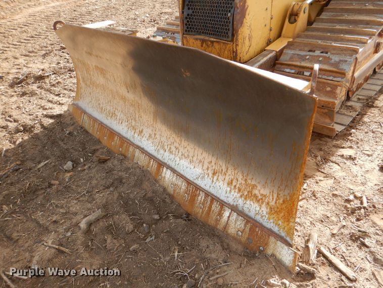 image for item DJ0381 2004 Caterpillar D5N XL  dozer