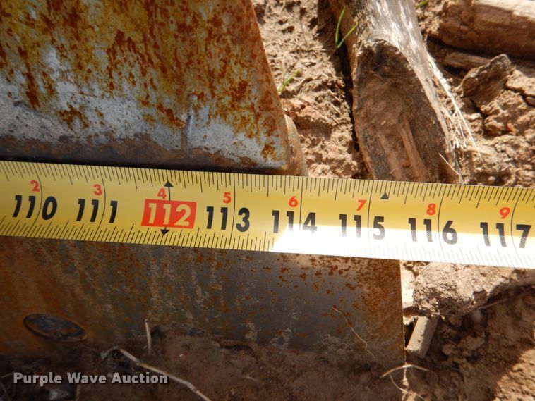 image for item DJ0381 2004 Caterpillar D5N XL  dozer