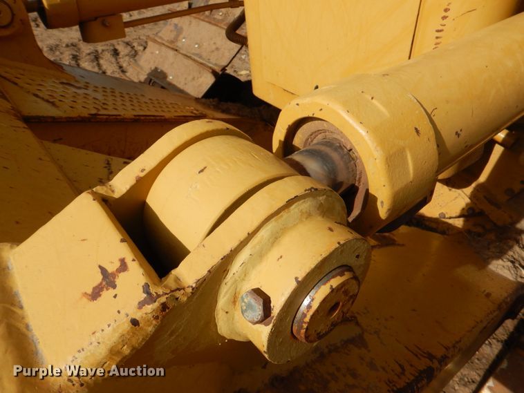 image for item DJ0381 2004 Caterpillar D5N XL  dozer