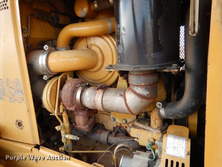 image for item DJ0381 2004 Caterpillar D5N XL  dozer