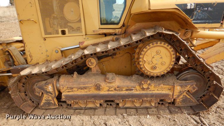 image for item DJ0381 2004 Caterpillar D5N XL  dozer