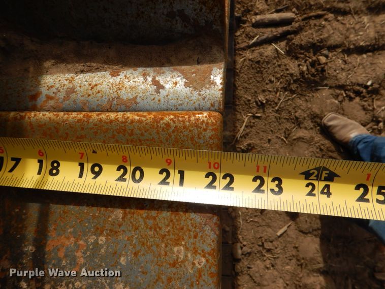 image for item DJ0381 2004 Caterpillar D5N XL  dozer