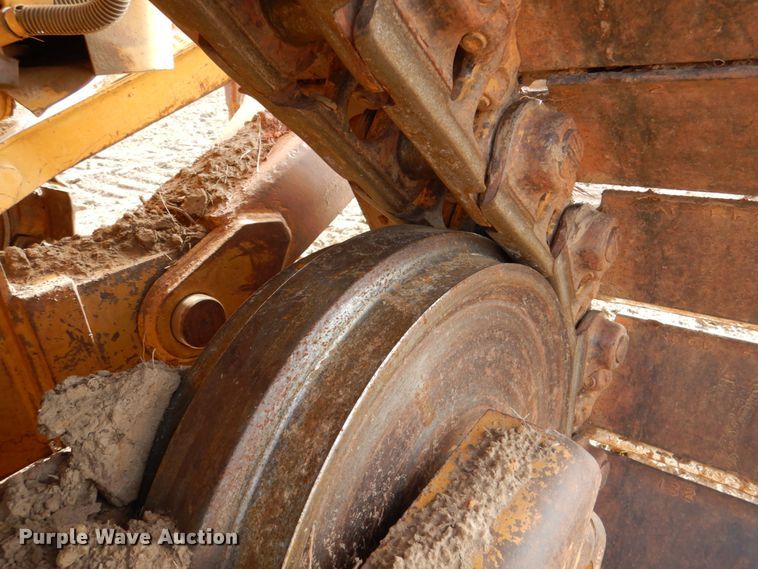 image for item DJ0381 2004 Caterpillar D5N XL  dozer