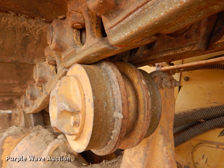 image for item DJ0381 2004 Caterpillar D5N XL  dozer