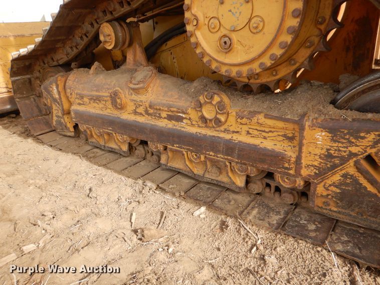 image for item DJ0381 2004 Caterpillar D5N XL  dozer