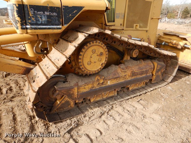 image for item DJ0381 2004 Caterpillar D5N XL  dozer