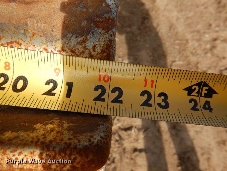 image for item DJ0381 2004 Caterpillar D5N XL  dozer