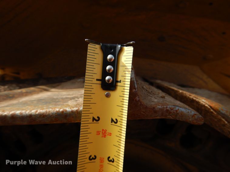 image for item DJ0381 2004 Caterpillar D5N XL  dozer