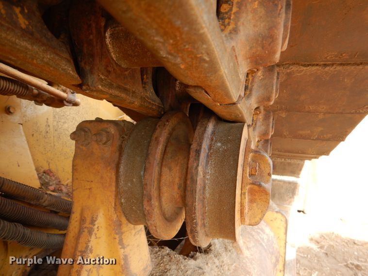 image for item DJ0381 2004 Caterpillar D5N XL  dozer