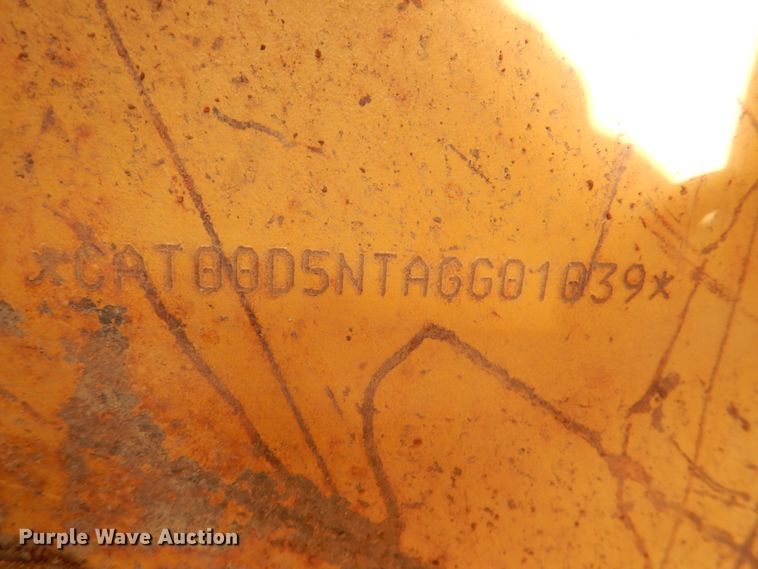 image for item DJ0381 2004 Caterpillar D5N XL  dozer