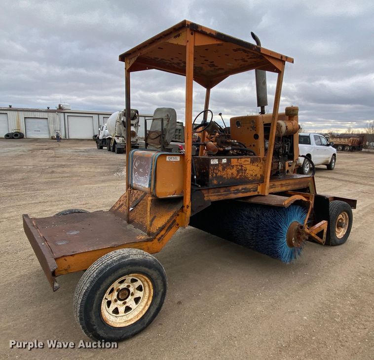 image for item DJ7290 Broce T20  sweeper