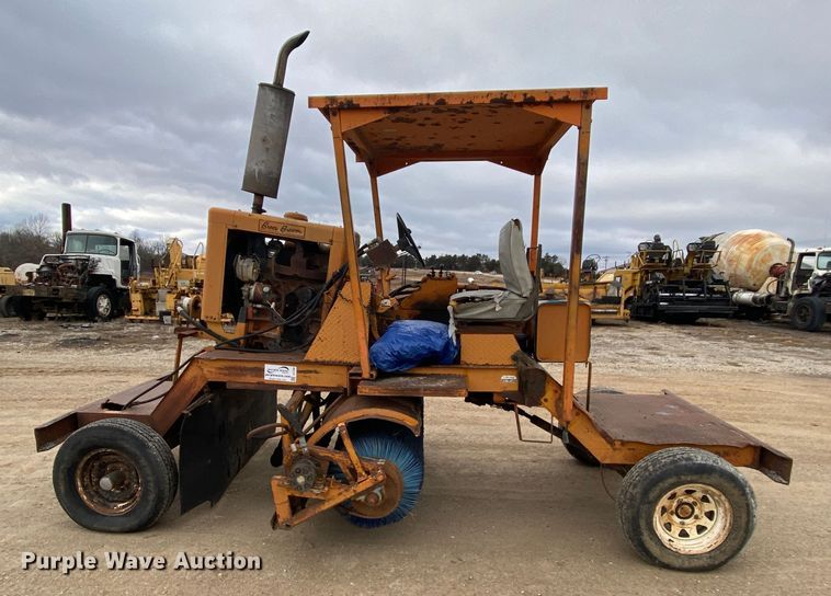 image for item DJ7290 Broce T20  sweeper