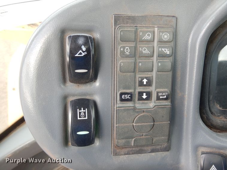 image for item DJ8224 2014 Volvo L35G  wheel loader