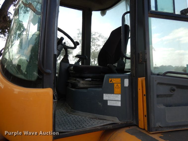 image for item DJ8225 2013 Volvo L35B PRO  wheel loader
