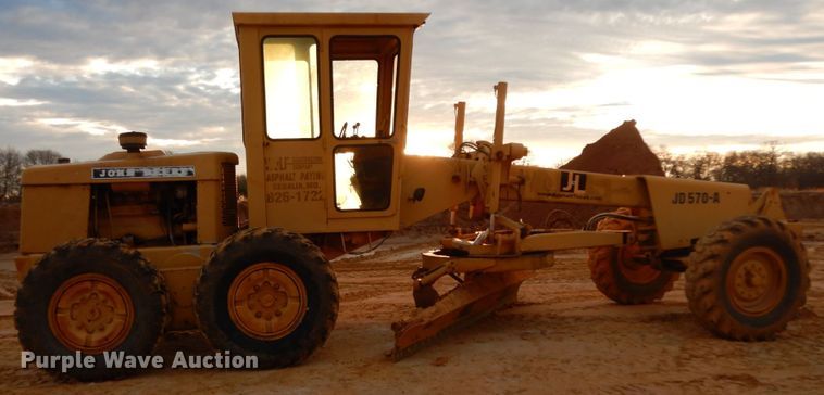 image for item DJ8235 1973 John Deere 570A  motor grader