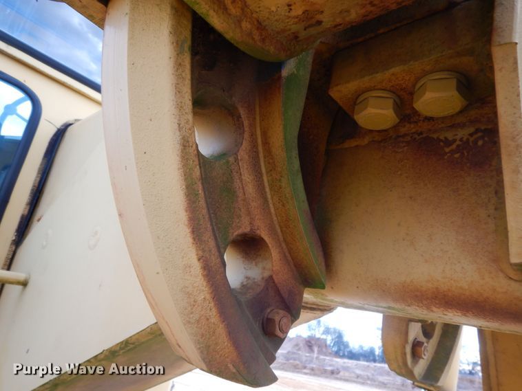 image for item DJ8235 1973 John Deere 570A  motor grader