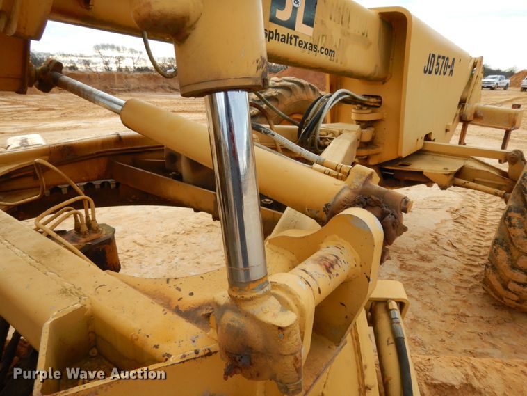 image for item DJ8235 1973 John Deere 570A  motor grader