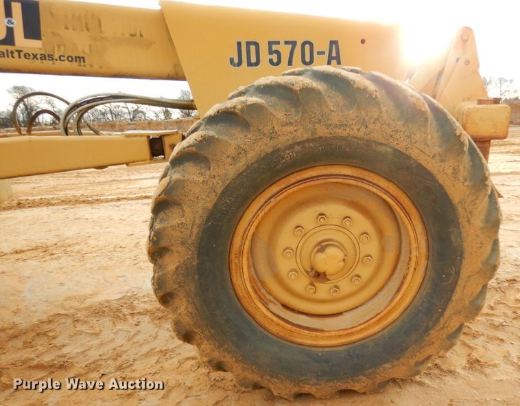 image for item DJ8235 1973 John Deere 570A  motor grader