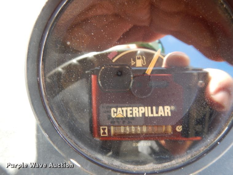 image for item DJ8237 Caterpillar CB-224E  double drum vibratory roller