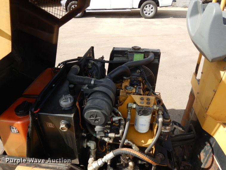 image for item DJ8237 Caterpillar CB-224E  double drum vibratory roller