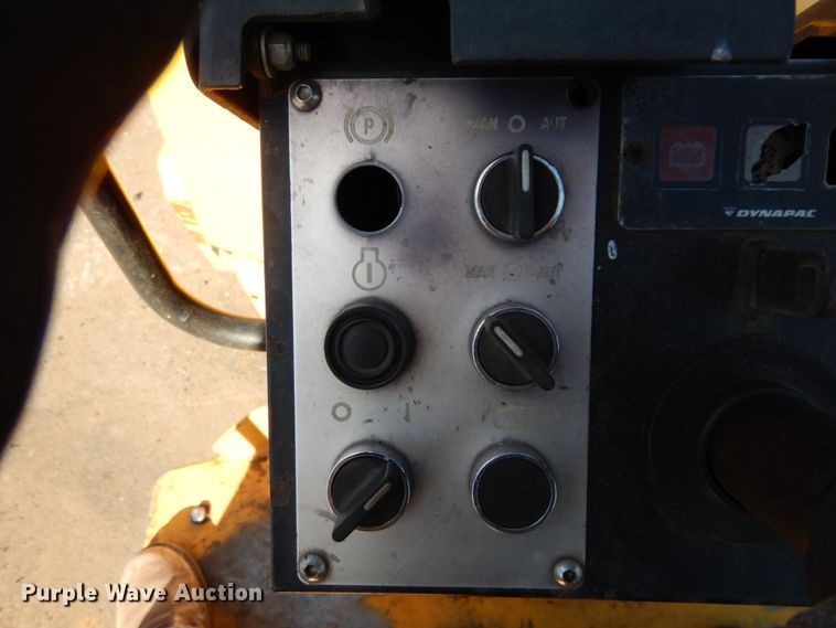 image for item DJ8238 Dynapac CC142  double drum vibratory roller