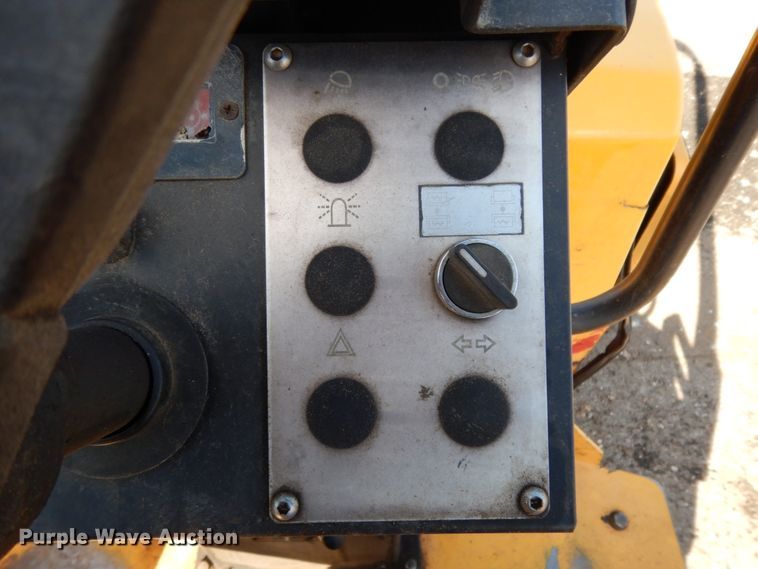 image for item DJ8238 Dynapac CC142  double drum vibratory roller