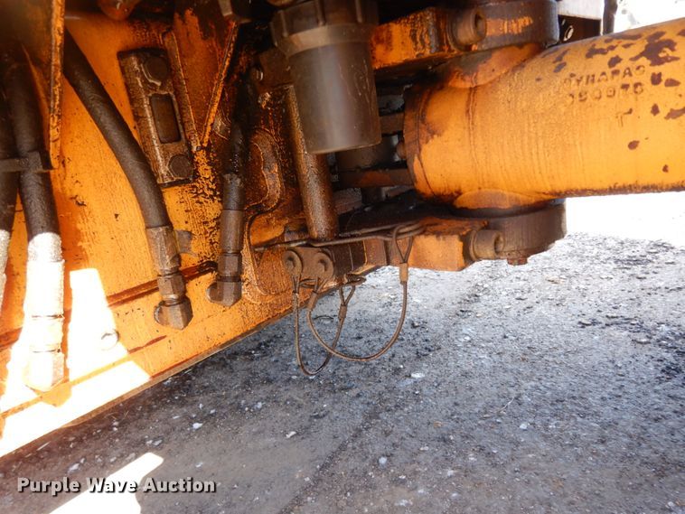 image for item DJ8238 Dynapac CC142  double drum vibratory roller