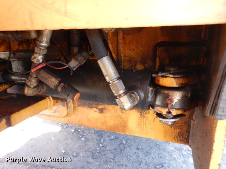 image for item DJ8238 Dynapac CC142  double drum vibratory roller