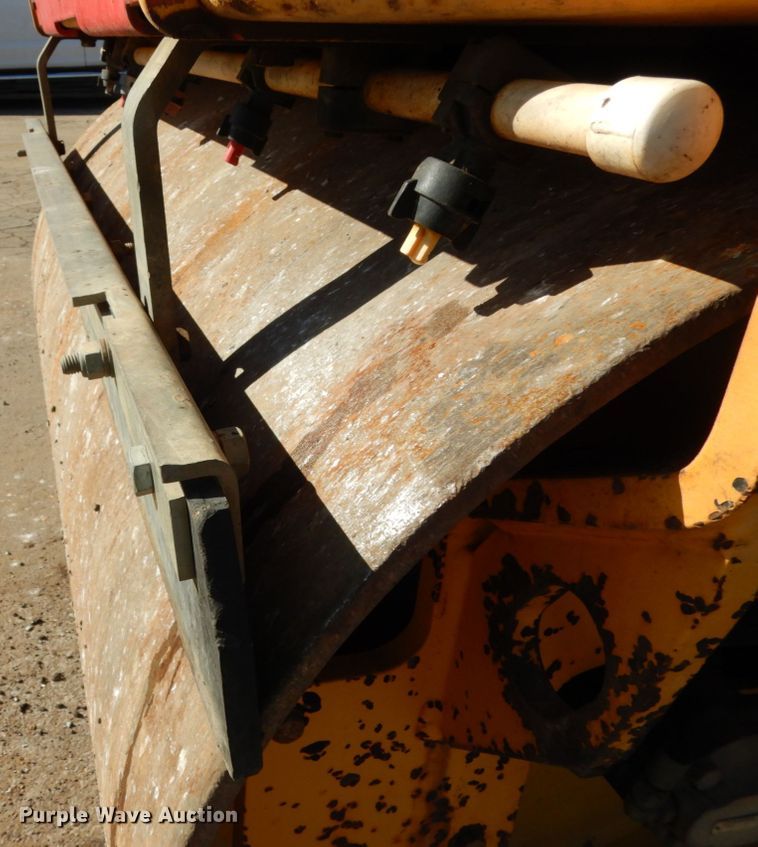 image for item DJ8238 Dynapac CC142  double drum vibratory roller