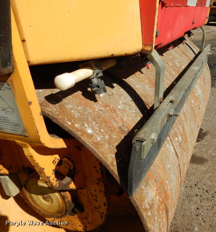 image for item DJ8238 Dynapac CC142  double drum vibratory roller