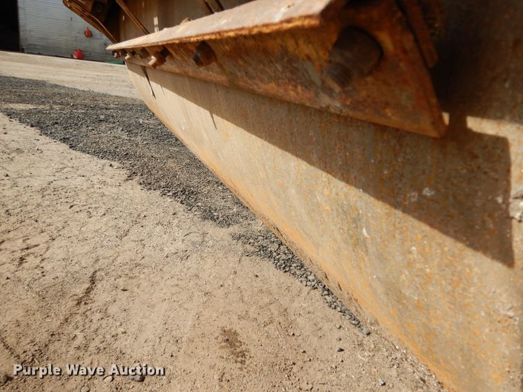 image for item DJ8239 1994 Caterpillar CB-634  double drum vibratory roller