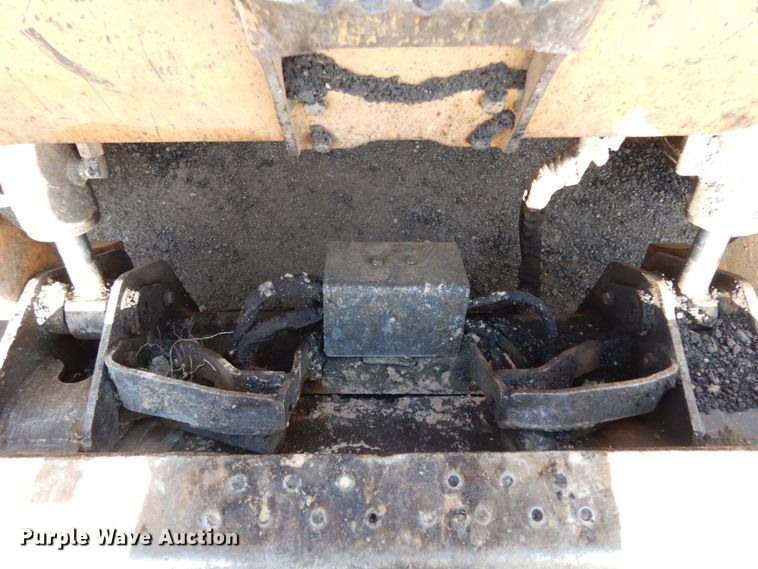 image for item DJ8243 2006 Caterpillar 268B  skid steer loader